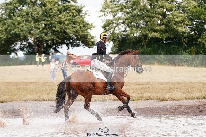 250803A-153948-16656 - O-686-Tom.Rowland-YOULL.NEVER.WALK.ALONE