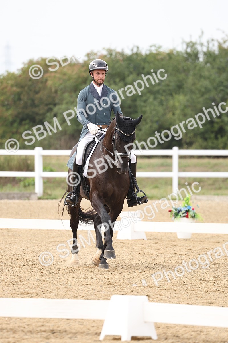 SBM_008333 - Class 10 - FEI INT I - 16.10-16.50