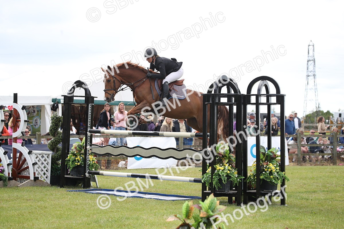 SBM_17549 - Class 208 - Senior Foxhunter 1.20m Open