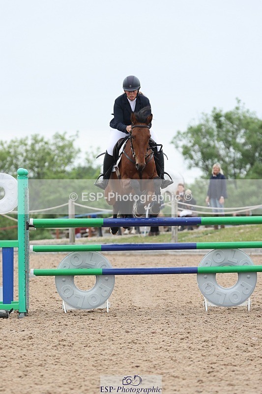 250524-124657-04776 - Cls 15 Snr Fox 1st Rnd