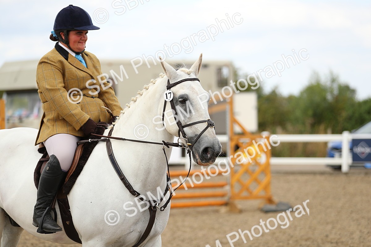 SBM_05557 - Class 48a Style & Performance 70cm (15-19)