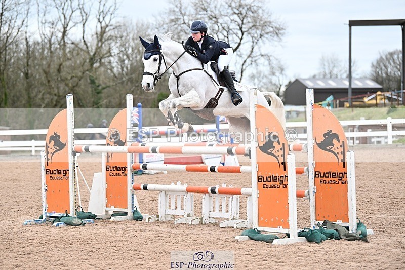 250112-142636-01631 - Cls 21 Foxhunter and 1.20m Open