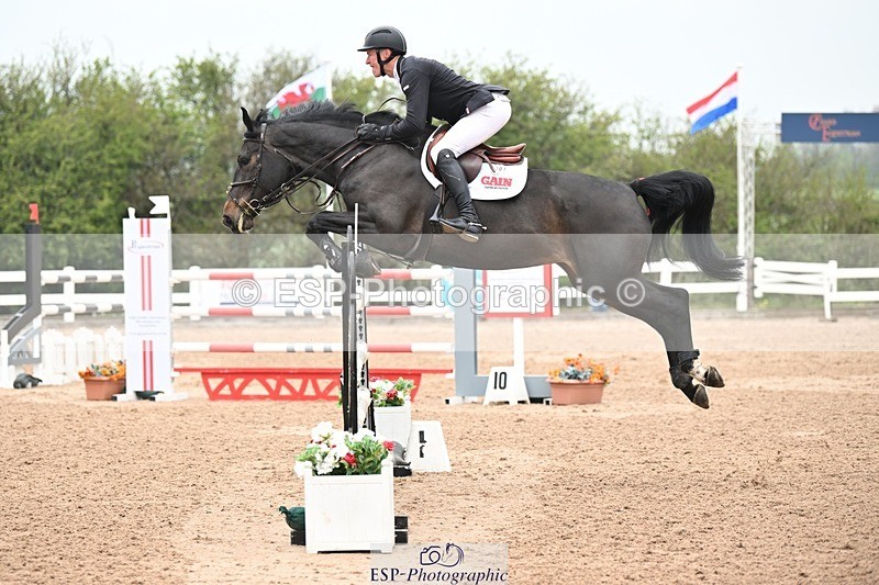 250424-124034-04411 - Cls 21 - 1 Star Gold Tour