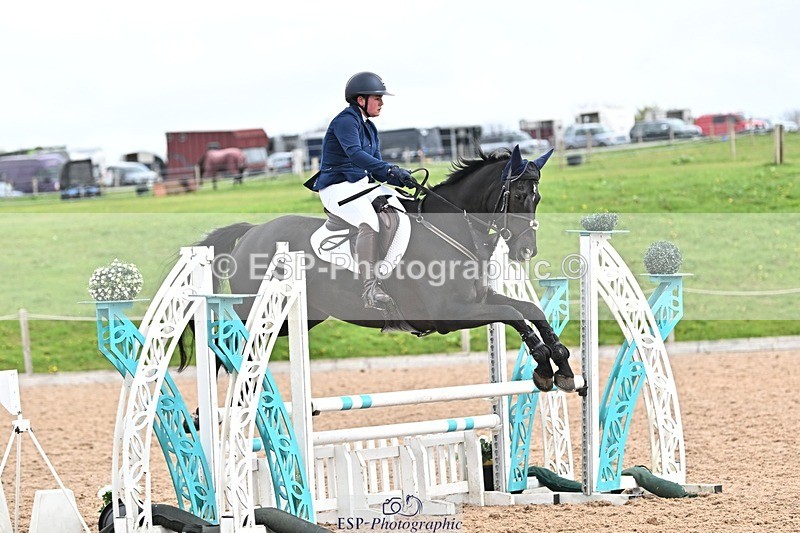 250414-111729-00424 - 90cm Round 1