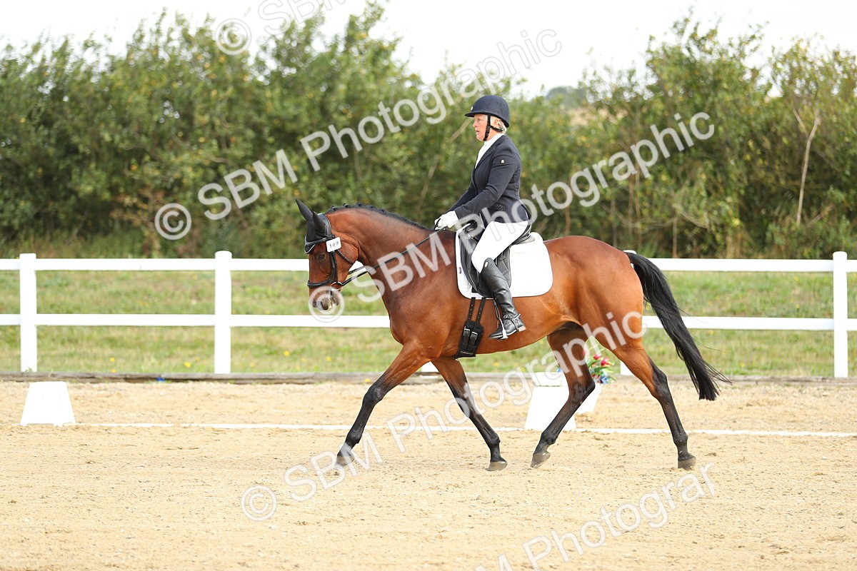 SBM_015468 - Class 14 - Novice 23 - 10.29-11.32