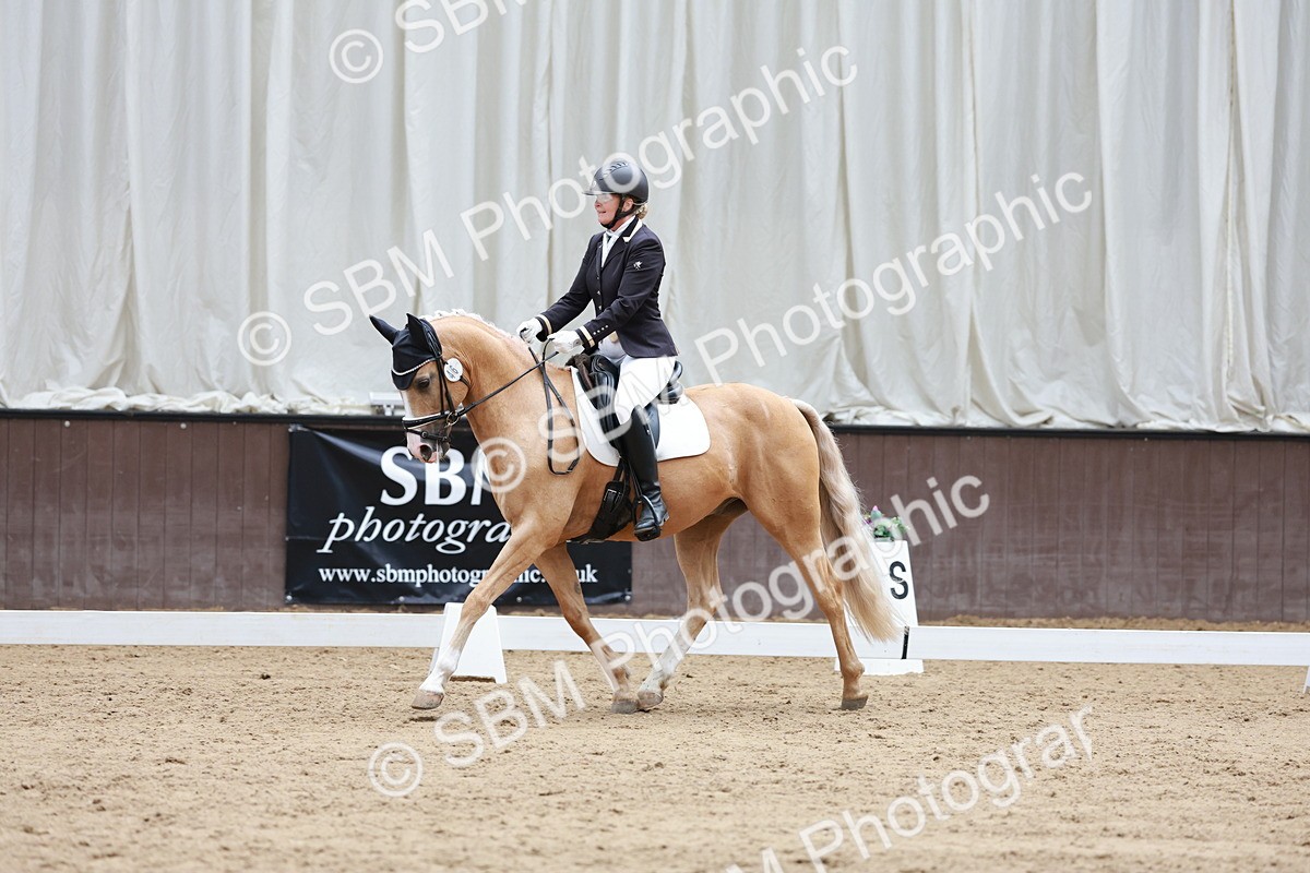 SBM_009850 - Class 6b - Novice 6 - 12.40-13.43