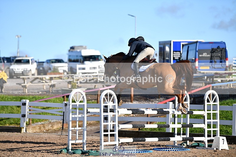 231110A-131322-00482 - Cls 5 Newcomers & 1.10m Open