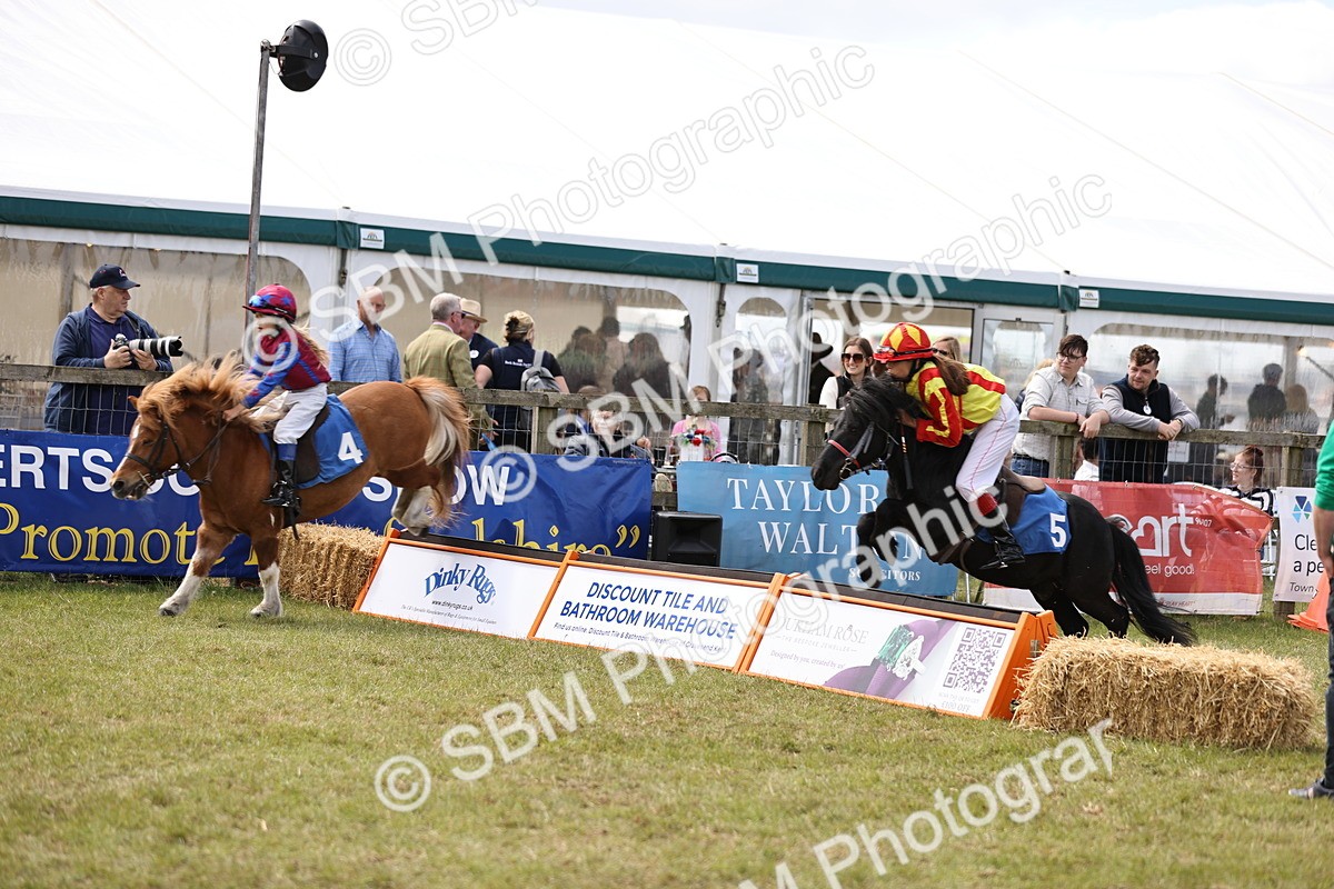 SBM_16471 - Dinky Derby