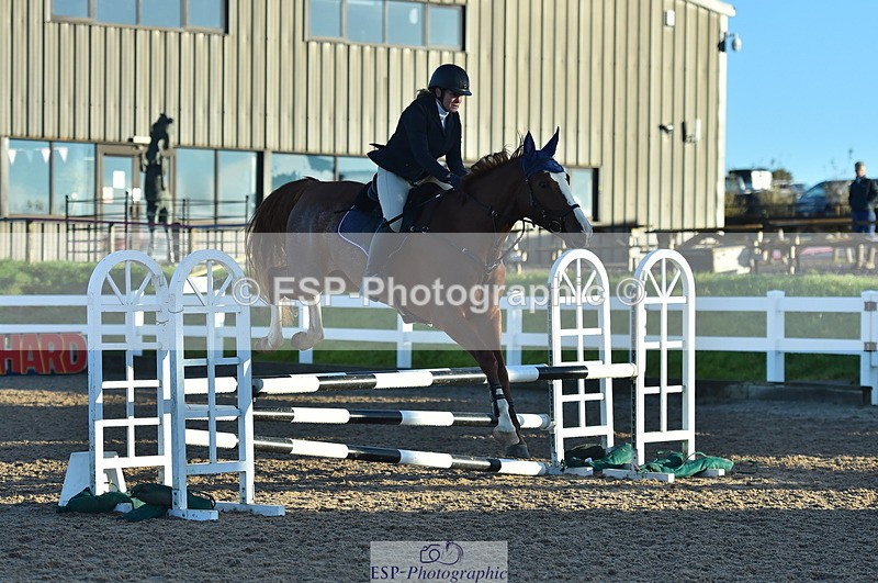 231111A-020448-01160 - Cls 8 Clear Round