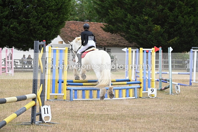 WJ6_0877 - Class 14 Intermediate Jumping 75cm