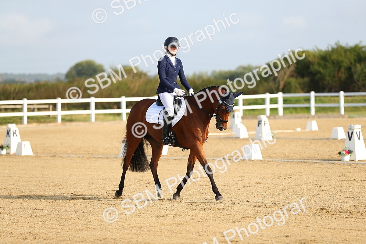 SBM_014966 - Class 13 - Novice 23 - 8,30-9.33