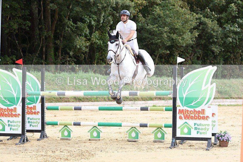 3E7A4618 - Class 9: Senior 1.30m open