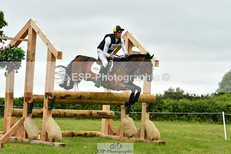 250524A-124858-10447 - B-351-Will.Rawlin-MACKENZY