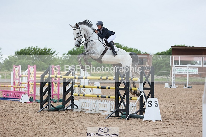 250524-132114-05008 - Cls 15 Snr Fox 1st Rnd