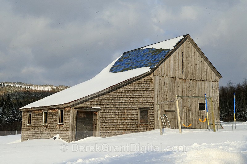 Saltbox Barn rural Saint John County New Brunswick - Old Barns & Buildings