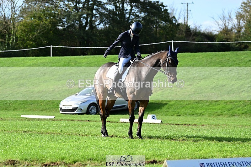 241025-113644-07179 - 548-Fenella.Redvers-DANCING.PADDE