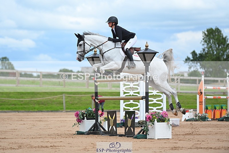 230721A-152626-07231 - Cls 10, 2 Star Big 1.45m Start to break