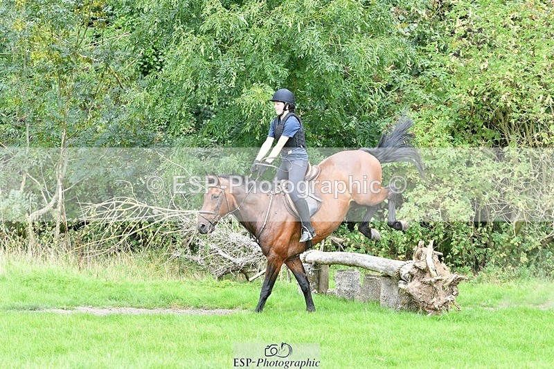 230817-133214-00985 - Theo's 1st Group - XC