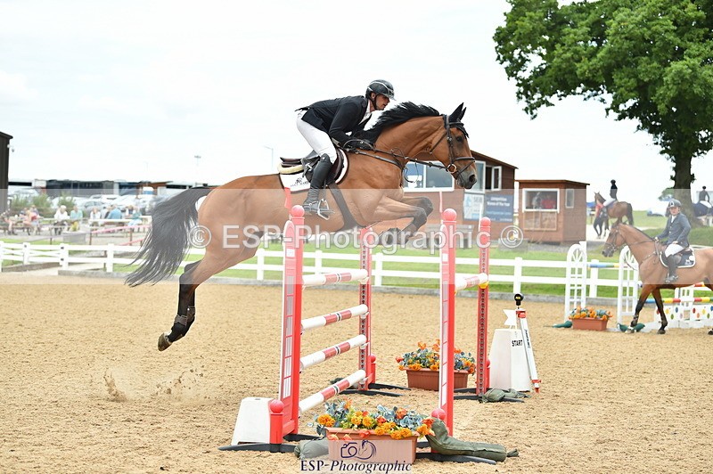 230720A-140802-03321 - Cls 21, 1 Star Gold 1.30m