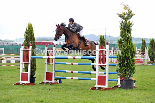 EQUISCOT 9243 - A WEE PEEK AT RHS 2013