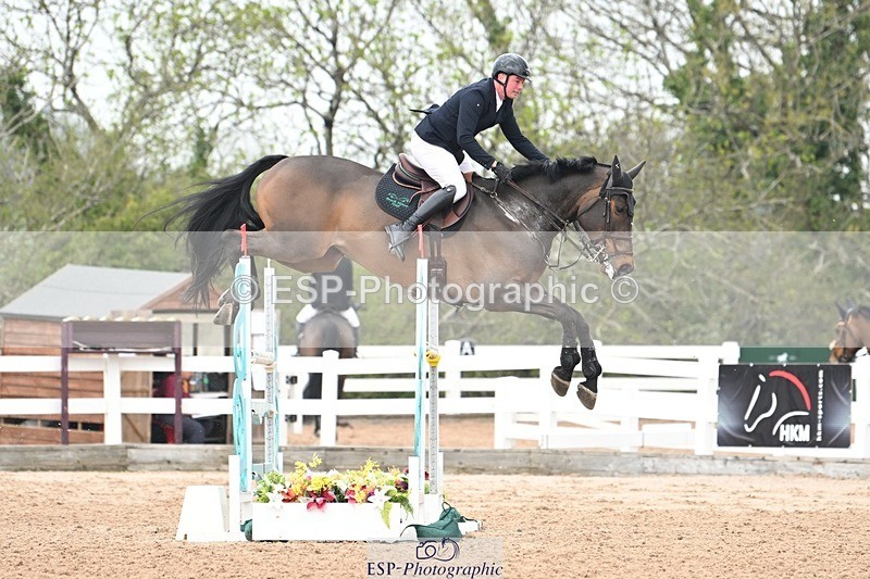 250424-122136-04276 - Cls 21 - 1 Star Gold Tour