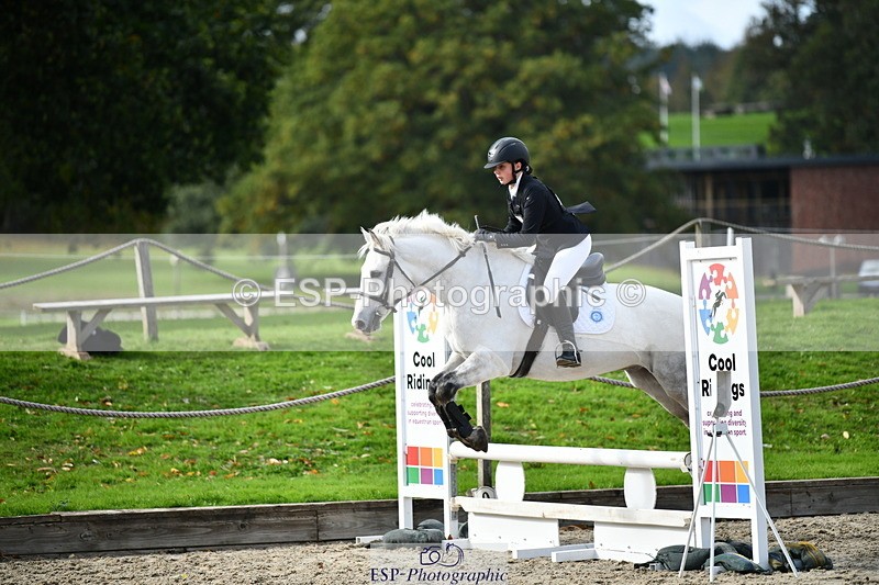 251004A-151558-01761 - Classes 8 & 9 70cm