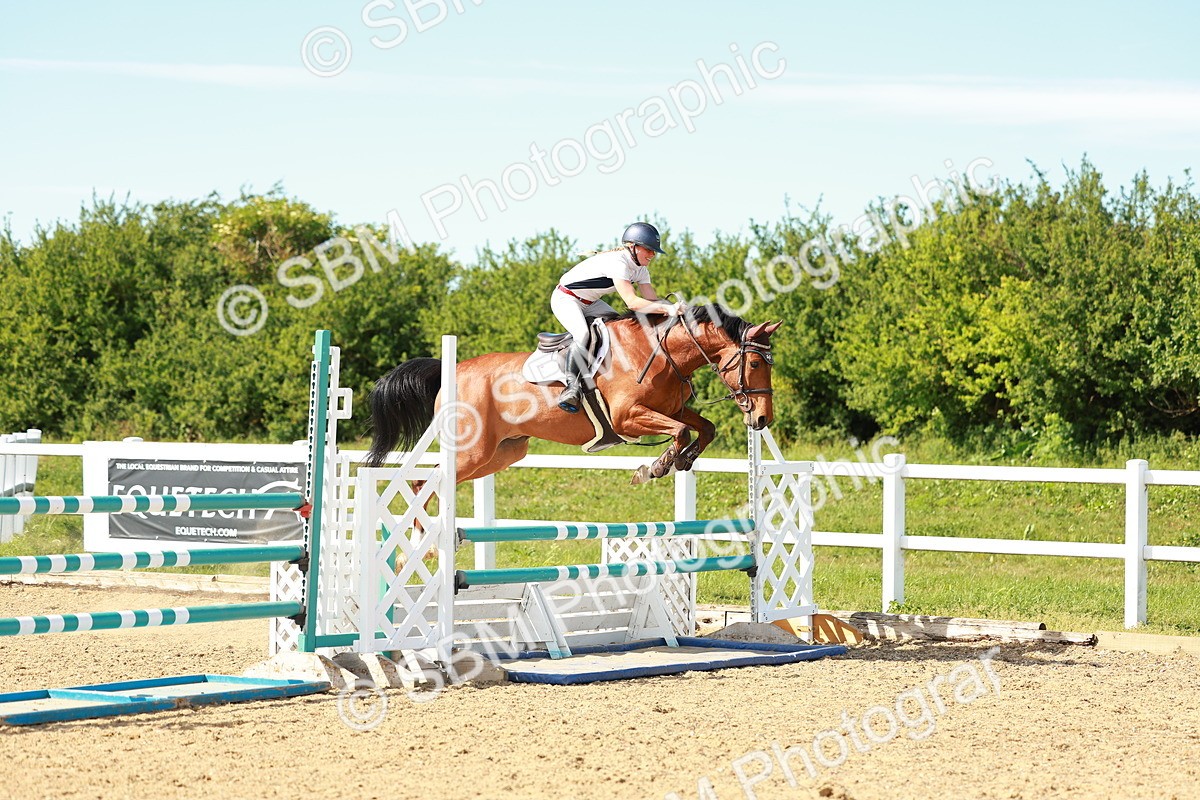SBM_002889 - Class 4 - Senior Newcomers - 1.10m