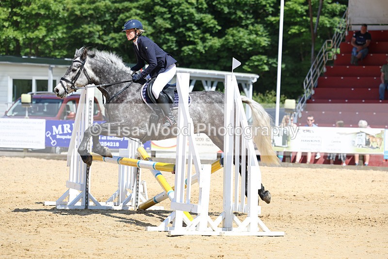 3E7A9504 - Class 8: Senior 80cm