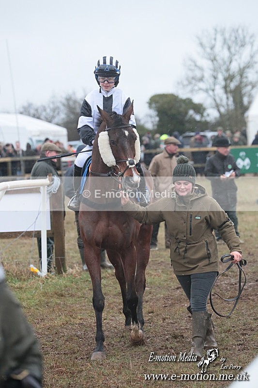 PtP 260125 425 - Cocklebarrow Point-to-Point racing with the Heythrop Hunt 26/01/25