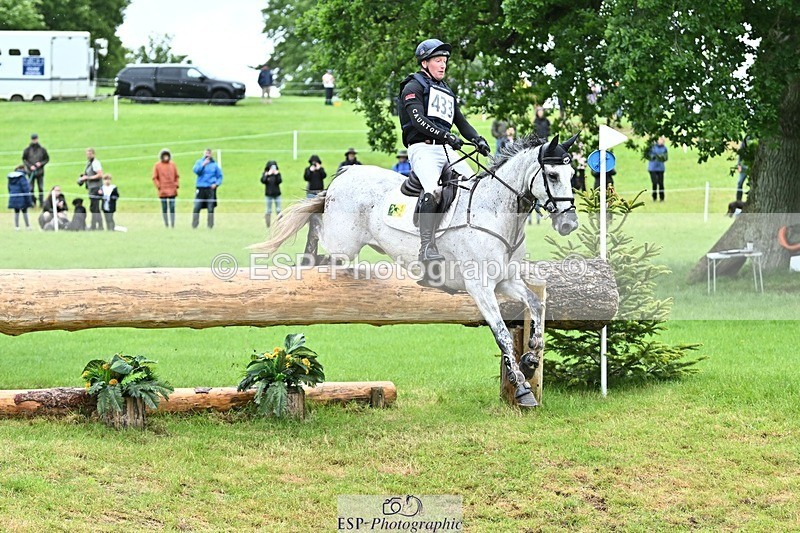 240526-124810-22195 - 433-EN_TARO_DES_VERNIER-Oliver_Townend