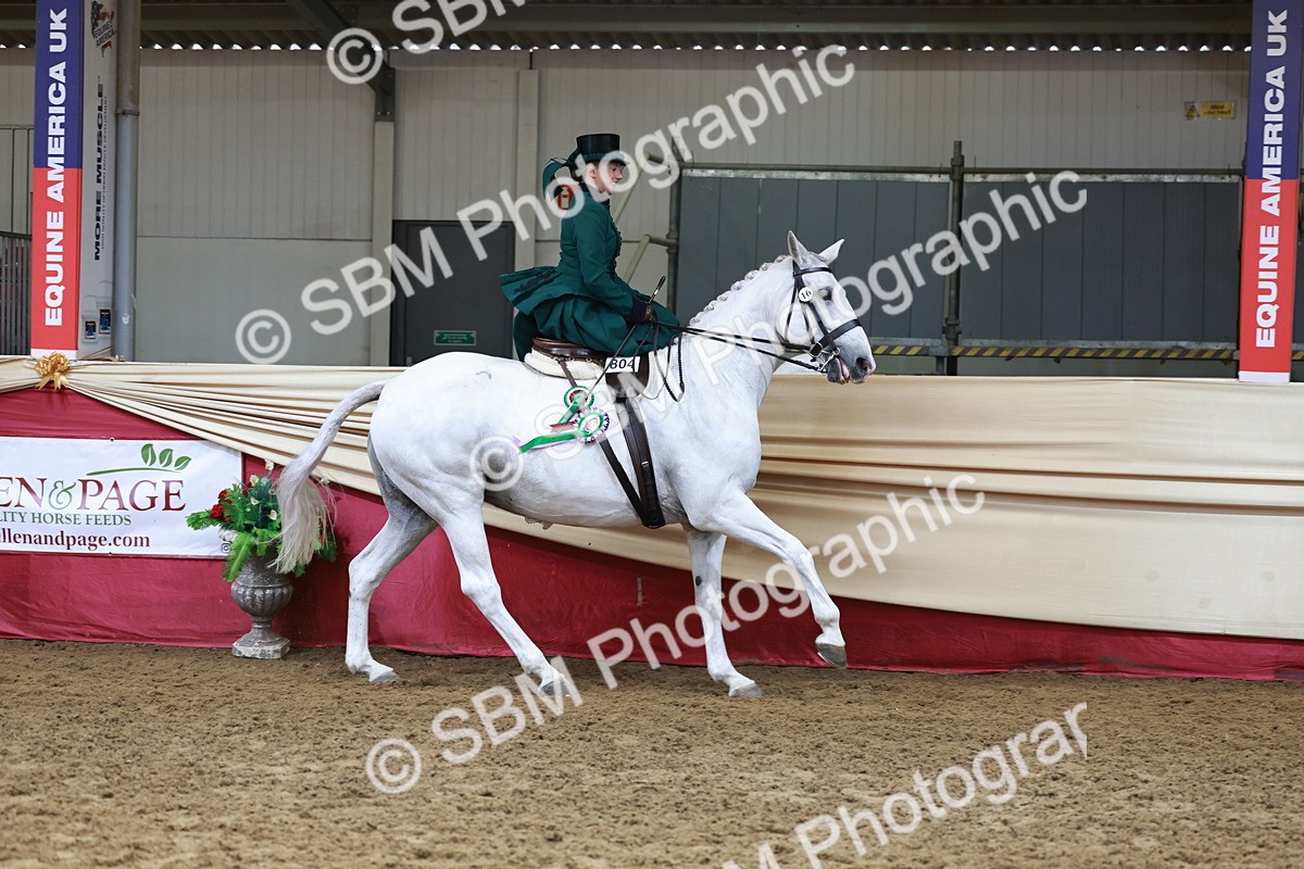 SBM_13656 - Class 105 - Ridden Costume - Side Saddle