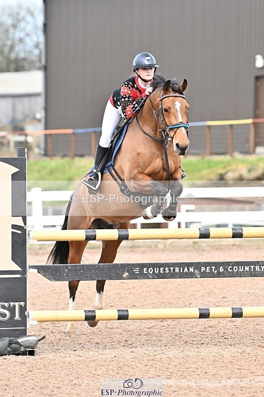 241206-125700-00864 - Cls 5 Newcomers and 1.10m Open