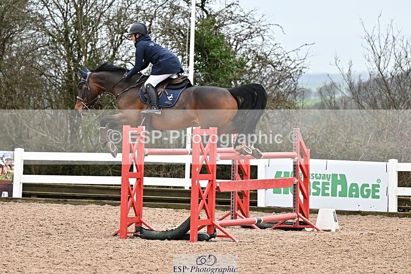 250129-132534-00440 - Cls 06 Foxhunter & 1.20m Open