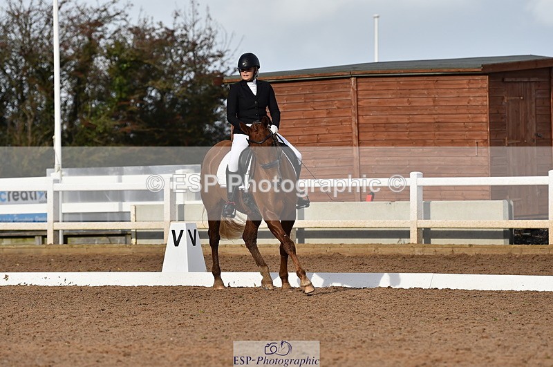 231104A-120242-01660 - Cls 5 Novice 37A