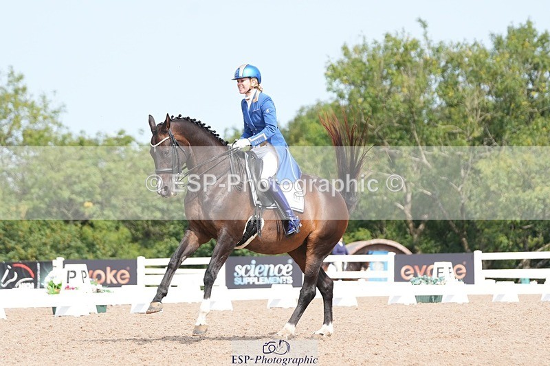 250815-111725-00808 - 012-Natasha.Collings-CostelloDovevale.Tender.Dove