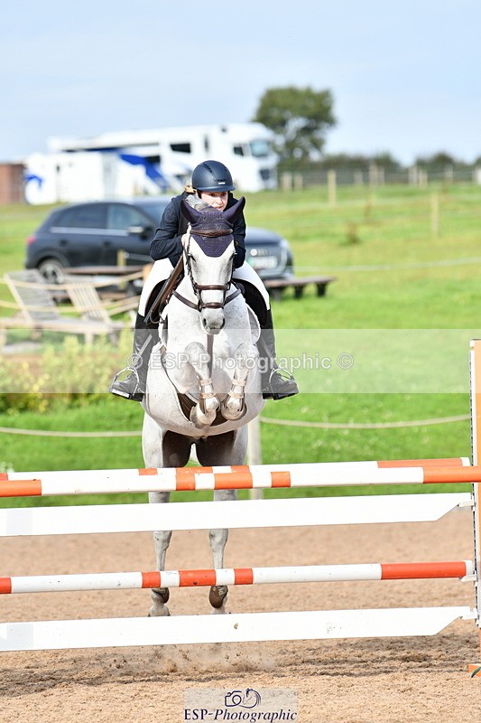 240915A-164635-11103 - Cls 30 Snr Foxhunter