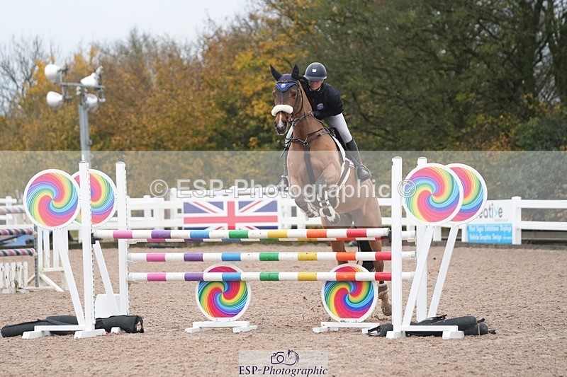 251107-133927-01006 - Cls 5 Newcomers and 1.10m Open