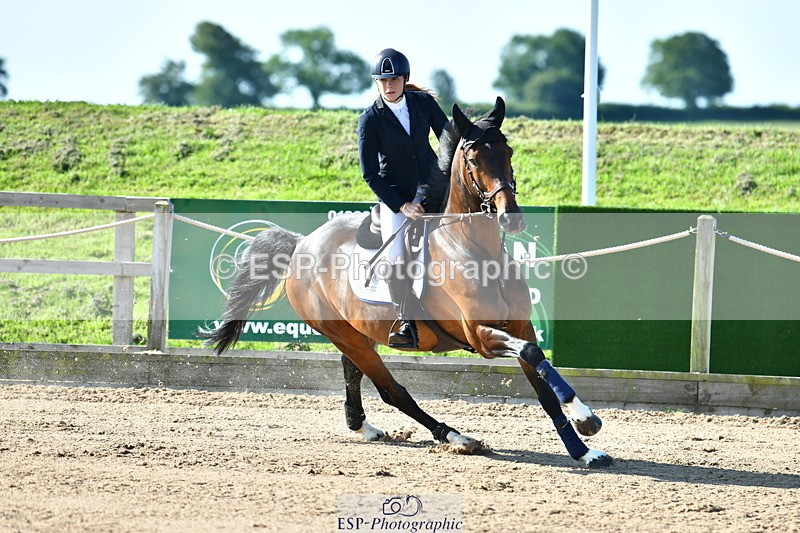 230720A-090506-01567 - Cls 1, 2 Star Small 1.30m