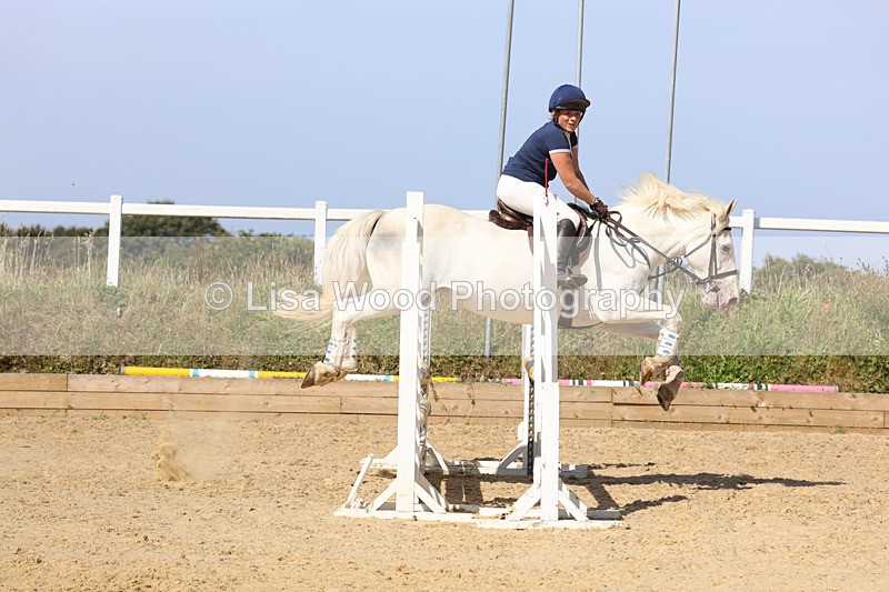 3E7A1346 - Class 9: 80cm Senior