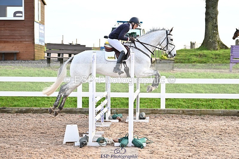 241206-100757-00178 - Cls 2 British Novice and 90cm Open
