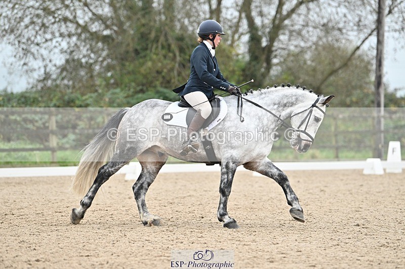 241103-135806-01840 - Novice 1 - 13.10 to 14.34