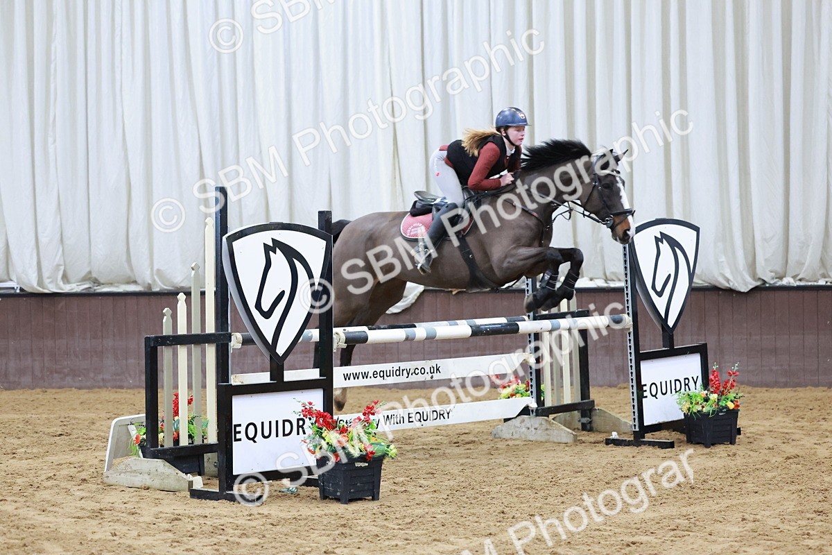 SBM_007439 - Class 24 - Nupafeed Supplements Senior Discovery/ 1m Open