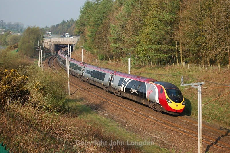 JL - 21.4.11 390004 05.39 Euston - Glasgow Beck Foot - West Coast Main Line (north to south)