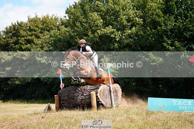 250802A-155148-07408 - F-278-Stacey.Blunn-MEADOWMARSH.DANCING.MILLIE