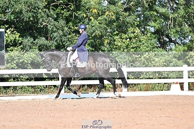 250816-101534-02384 - 046-Martyn.HumphreyIsabeau.May