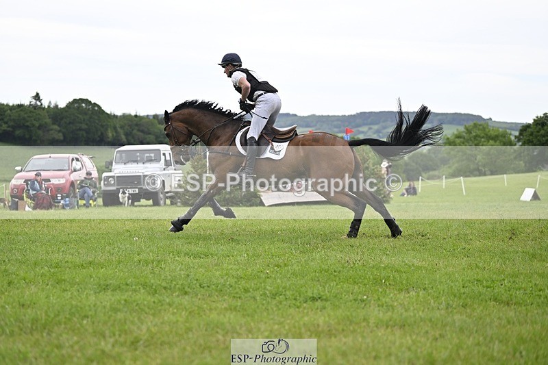 240525-162103-17045 - 241-CLASS_ROMANCE-Jack_Pinkney