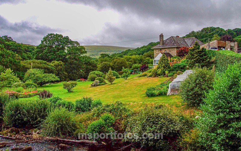 Dartmoor house - Travel, city/land scapes