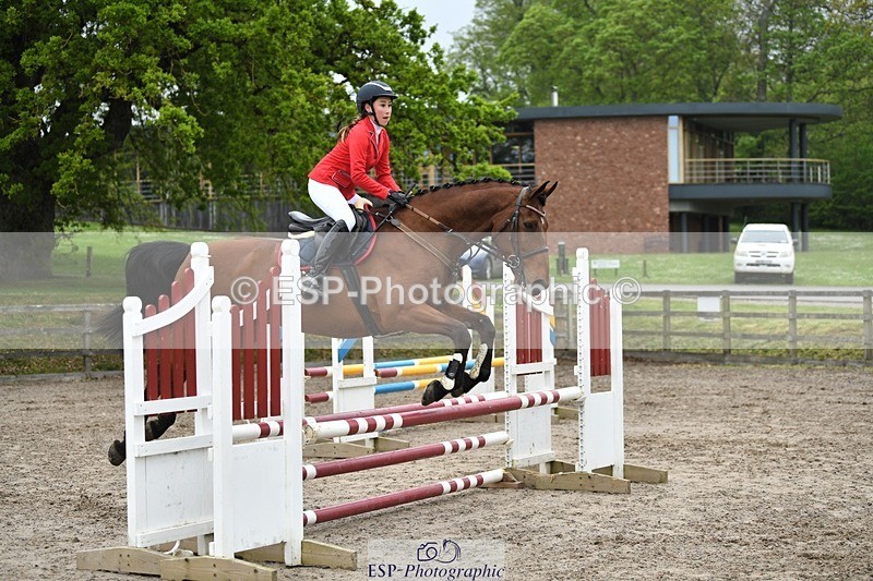 230512-094302-00373 - Cls 10 Snr 85cm Schooling
