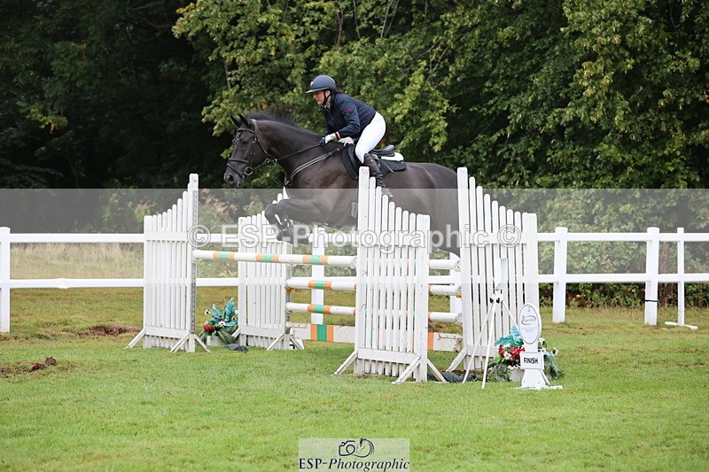 250830A-151445-07252 - Cls 16 Snr Newcomers and 1.10m Open