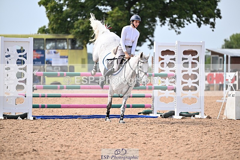 240828A-150230-01099 - Cls 4 Snr Newcomers and 1.10m Open